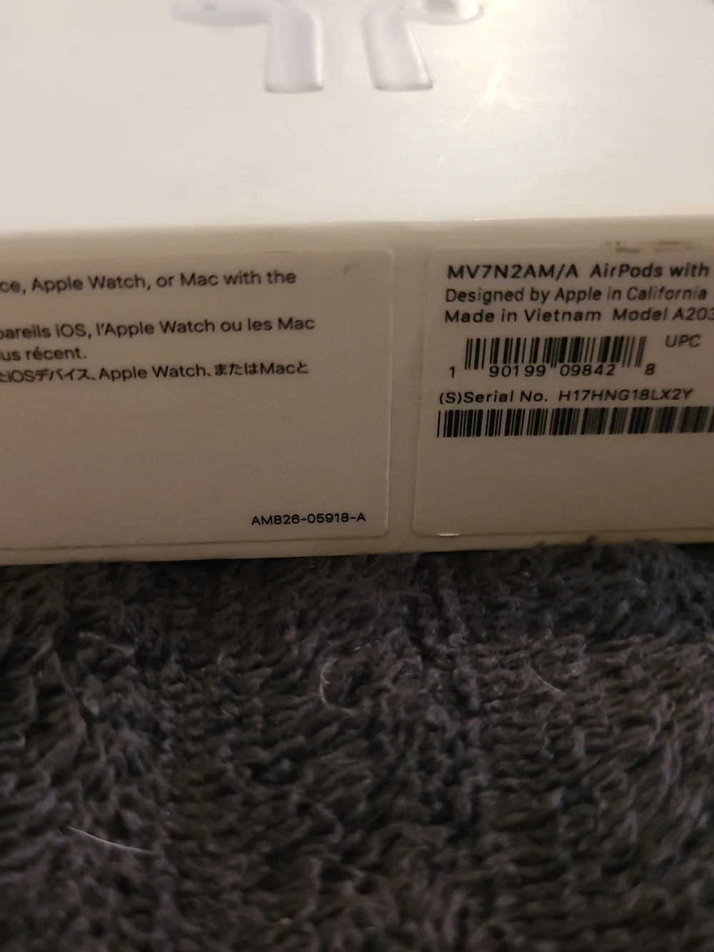 Apple AirPods 2nd Generation Charging Case And Box White For Parts or repair...